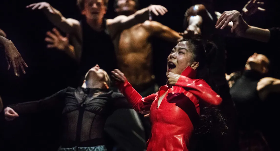 Martha Graham Dance Company in new work by Hofesh Shechter, co-produced by Studio Simkin. Photo by Chris Jones.