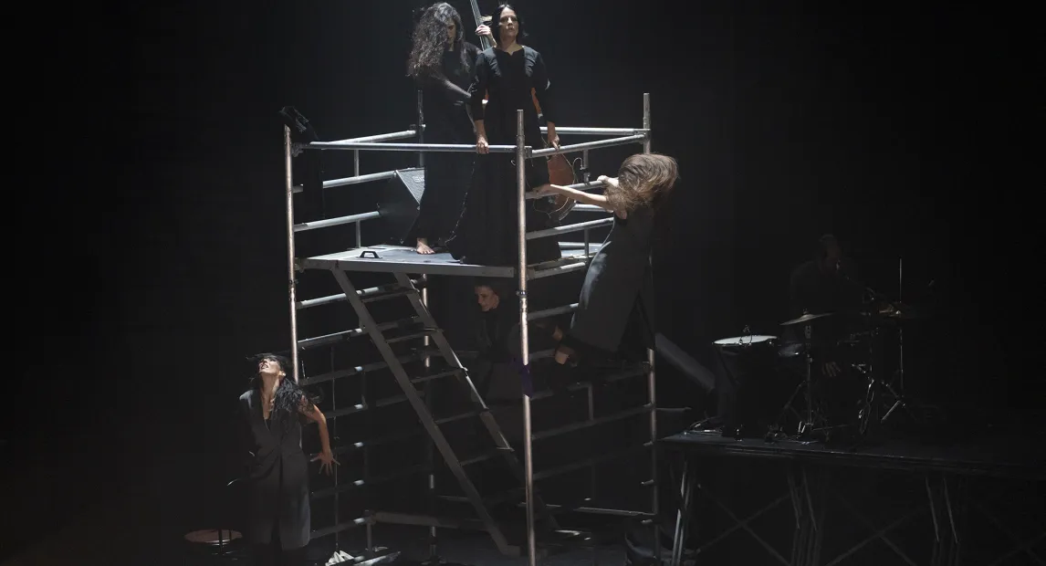 Mercedes de Córdoba - OLVIDADAS (A LAS SINSOMBRERO)