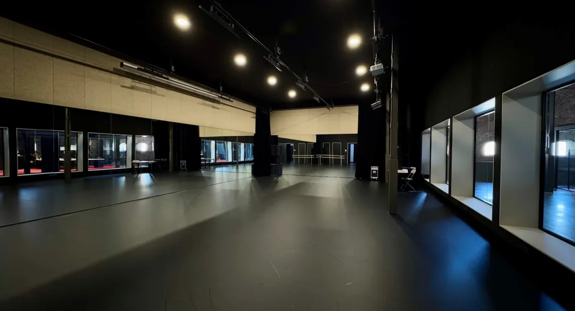 Sala Plaza interior 16.1