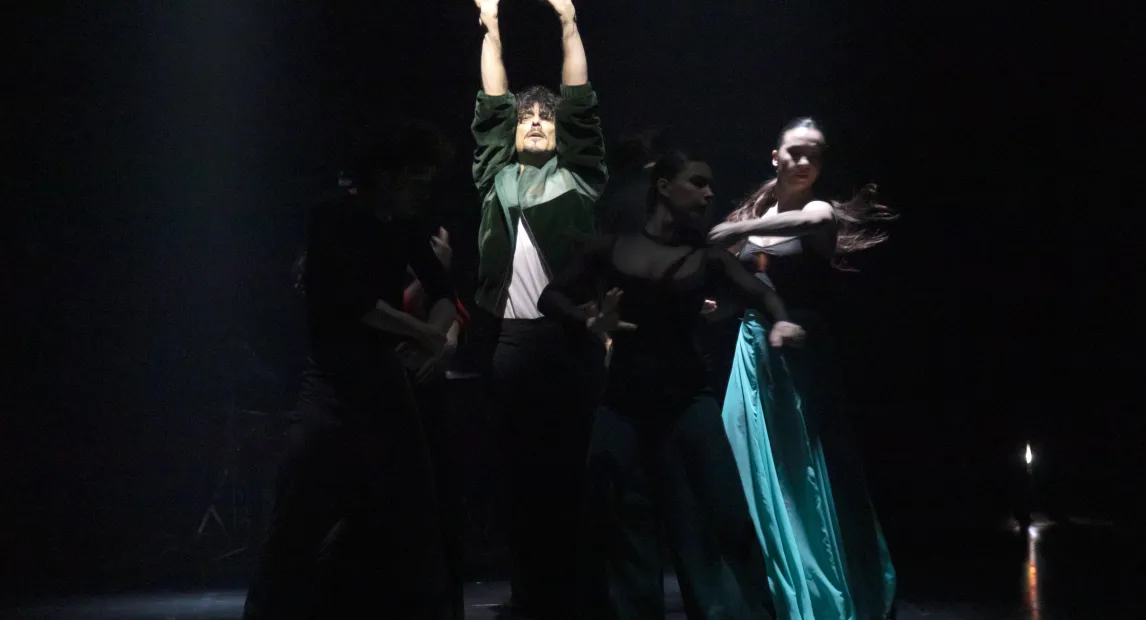 Foto de escena de 'Tentativo', de Compañía de Danza Jesús Carmona', en Centro Danza Matadero