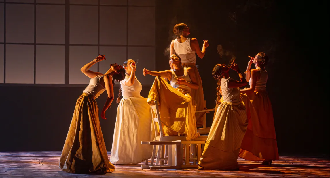 Rafaela Carrasco - 'Humo'