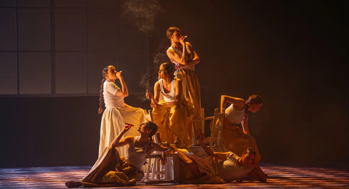 Rafaela Carrasco - 'Humo'