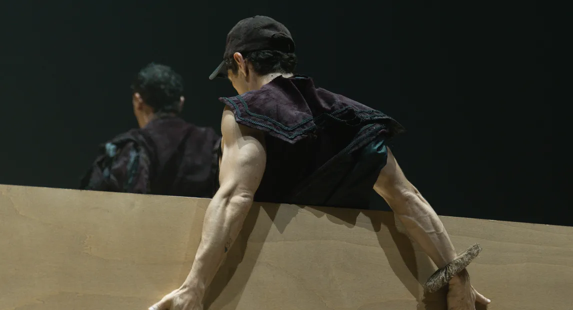 Foto de escena 6 TABLERO
