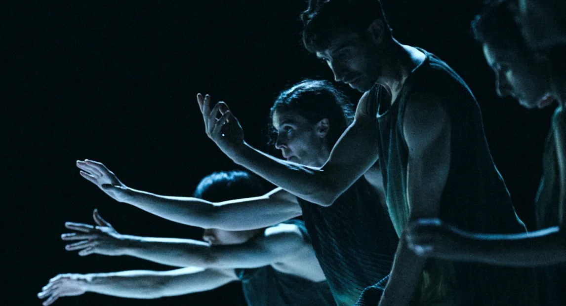 Carmen Fumero cía. &amp; Chang Dance Theatre - 'PECES BORROSOS 模糊的魚'