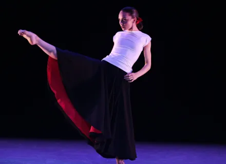 Anne Souder in Martha Graham’s Immediate Tragedy by Melissa Sherwood.