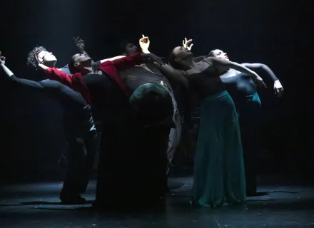 Foto de escena de 'Tentativo', de Compañía de Danza Jesús Carmona', en Centro Danza Matadero