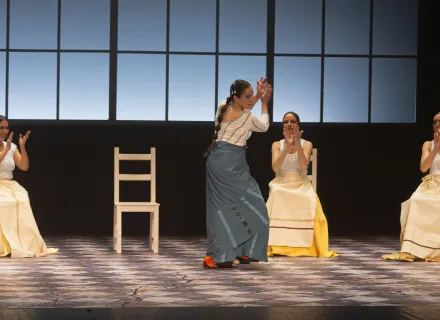 Rafaela Carrasco - 'Humo'