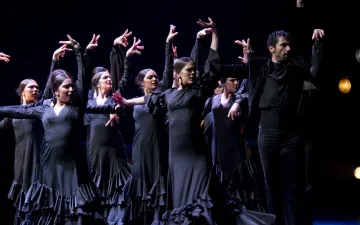 Ballet Flamenco de Andalucía - TIERRA BENDITA 