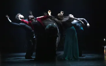 Foto de escena de 'Tentativo', de Compañía de Danza Jesús Carmona', en Centro Danza Matadero