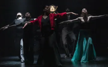 Foto de escena de 'Tentativo', de Compañía de Danza Jesús Carmona', en Centro Danza Matadero
