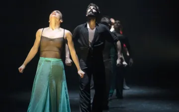 Foto de escena de 'Tentativo', de Compañía de Danza Jesús Carmona', en Centro Danza Matadero