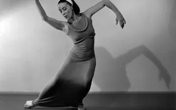 Martha Graham in Ekstasis; photo by Barbara Morgan.