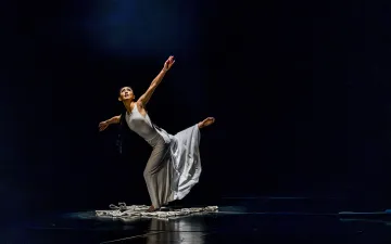 So Young An in Martha Graham’s Errand into the Maze; photo by Scott Serio.